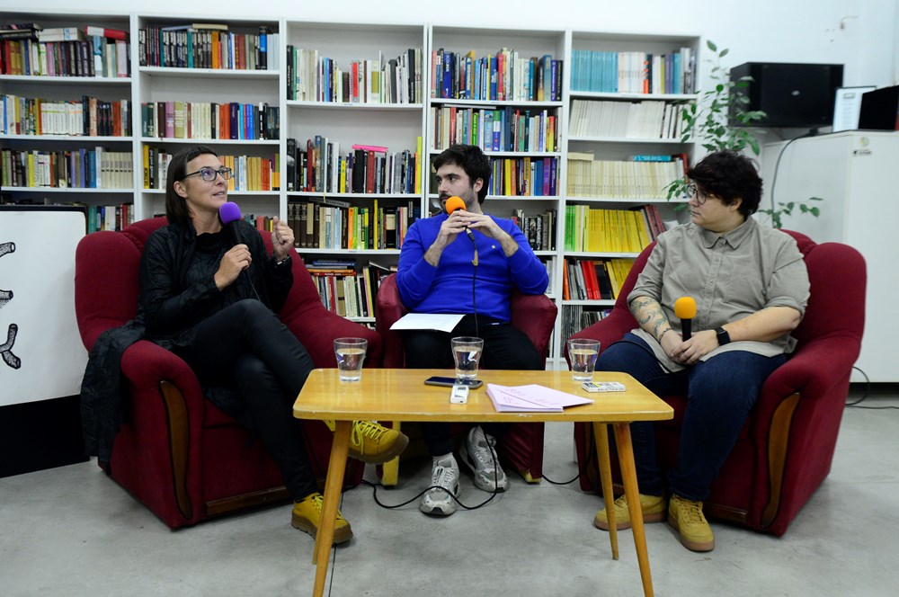 Nina Đurđević, Jan Franjul, Sandra Tolić tijekom razgovora u Dnevnom boravku Rojca (snimio Dejan ŠTIFANIĆ)